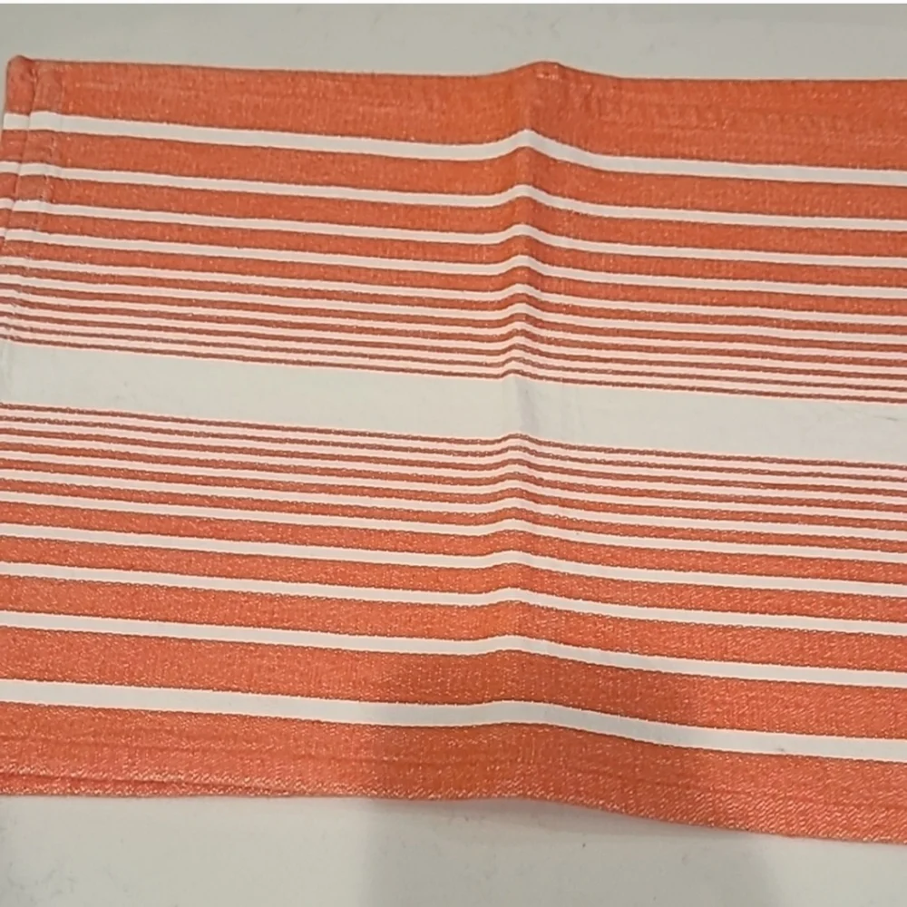 Set Salmon/ Peach Placemats